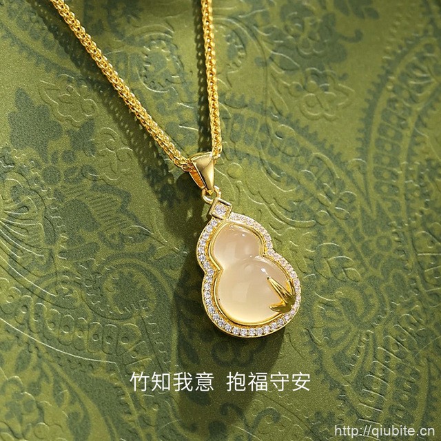 周大生竹报福禄葫芦项链