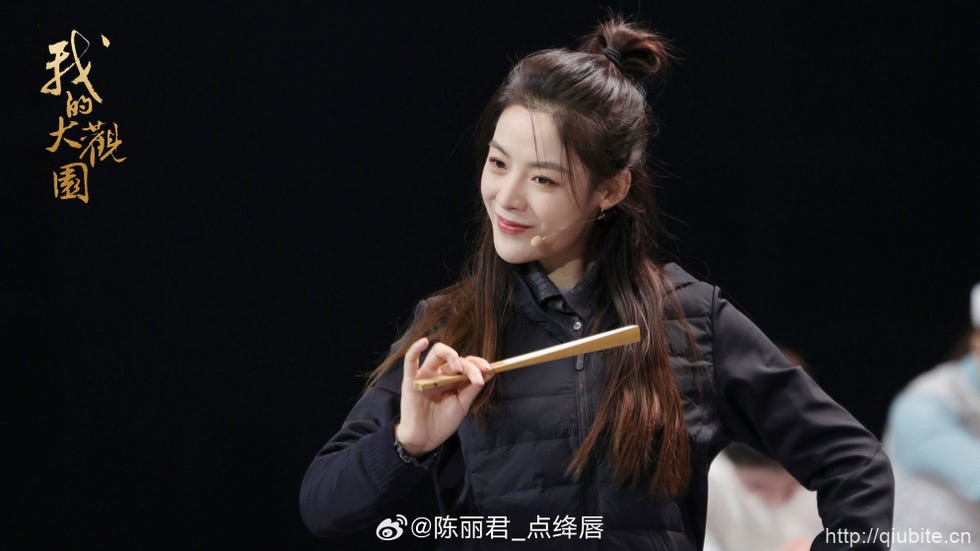 elle 在巴黎唱响越剧之声,是谁又被陈丽君迷住了?