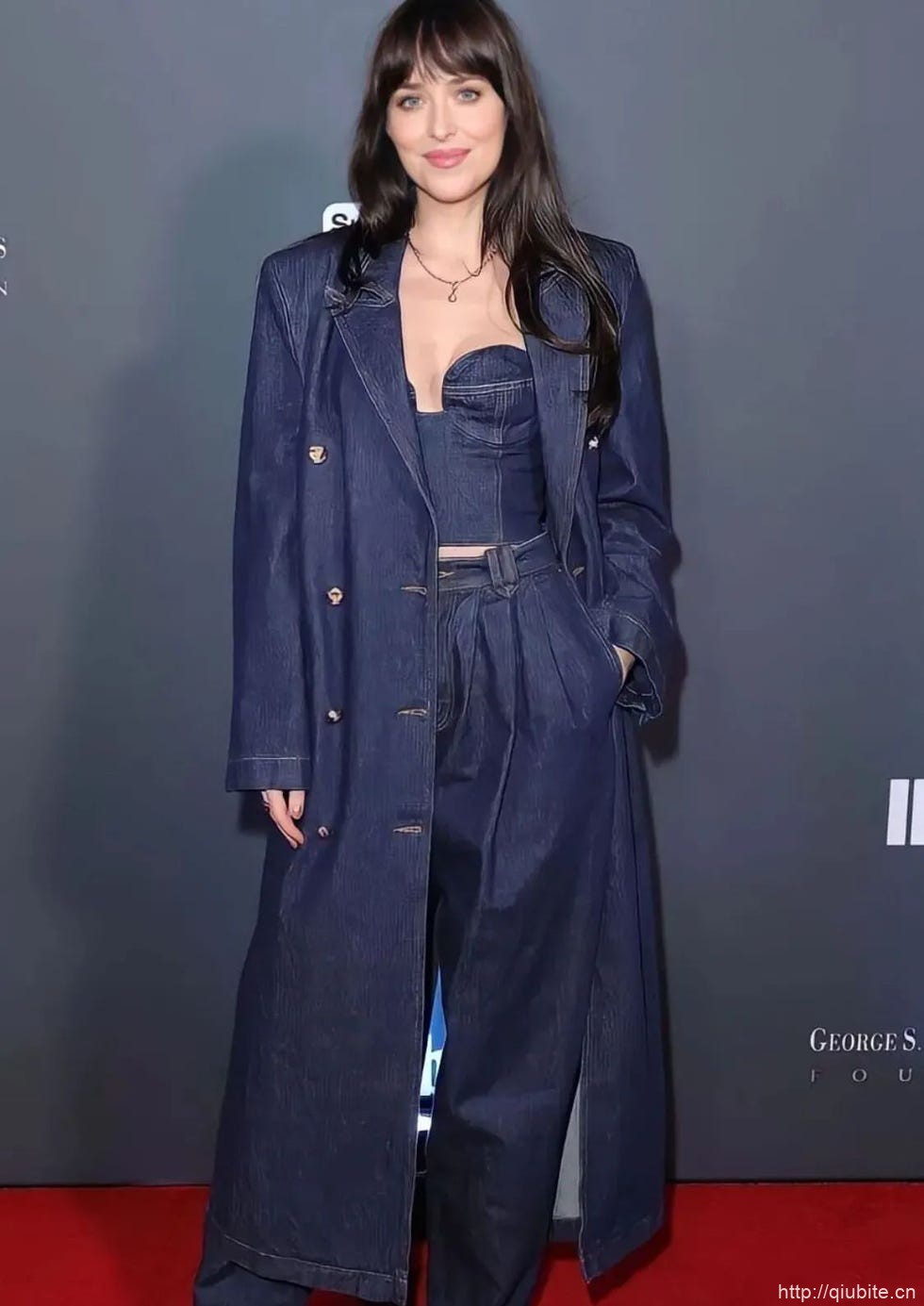 欧美松弛感第一人？我的“时髦焦虑症”都被她治好了