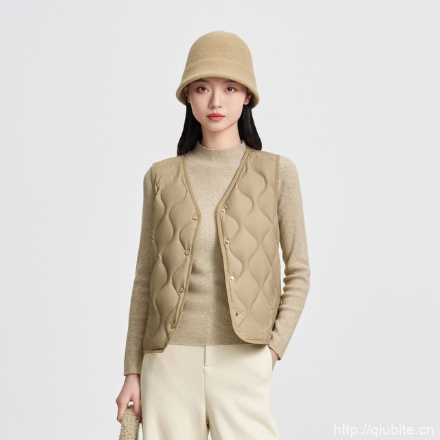 波司登奥莱秋季女士居家背心羽绒服马甲