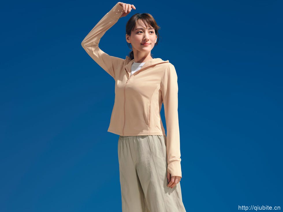 从绫濑遥的衣橱里，复制一份「不费力」的夏日时髦
